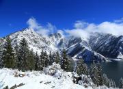 奇山伟岳称雄峻——新疆天山（陈玉民）