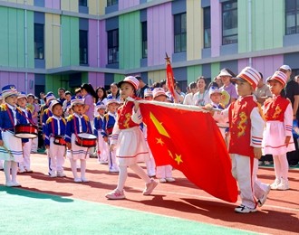 怦然初见 共育美好——朝阳市教育幼儿园小班新生半日体验活动侧记