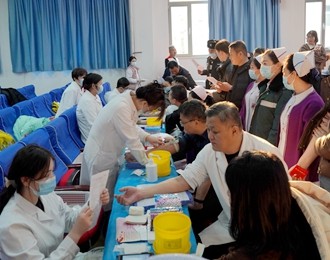 血脉相连 传递温暖——朝阳市中心血站携手朝阳市第二医院开展春节前夕无偿献血活动